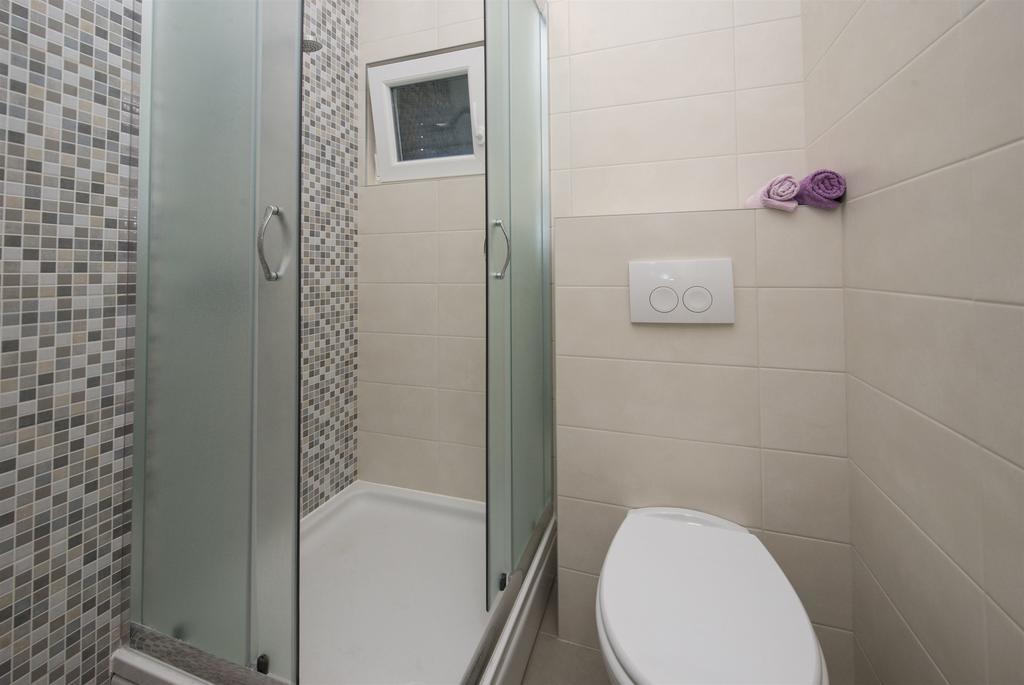 Apartment Jure สลาทิเน ภายนอก รูปภาพ