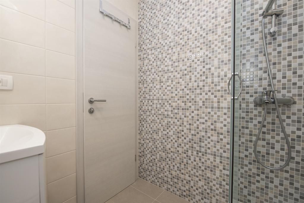 Apartment Jure สลาทิเน ภายนอก รูปภาพ