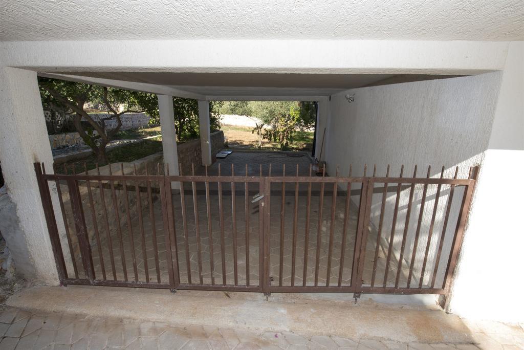 Apartment Jure สลาทิเน ภายนอก รูปภาพ
